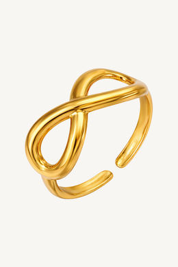 Knotra Ring – 18K Gold Plated Stainless Steel